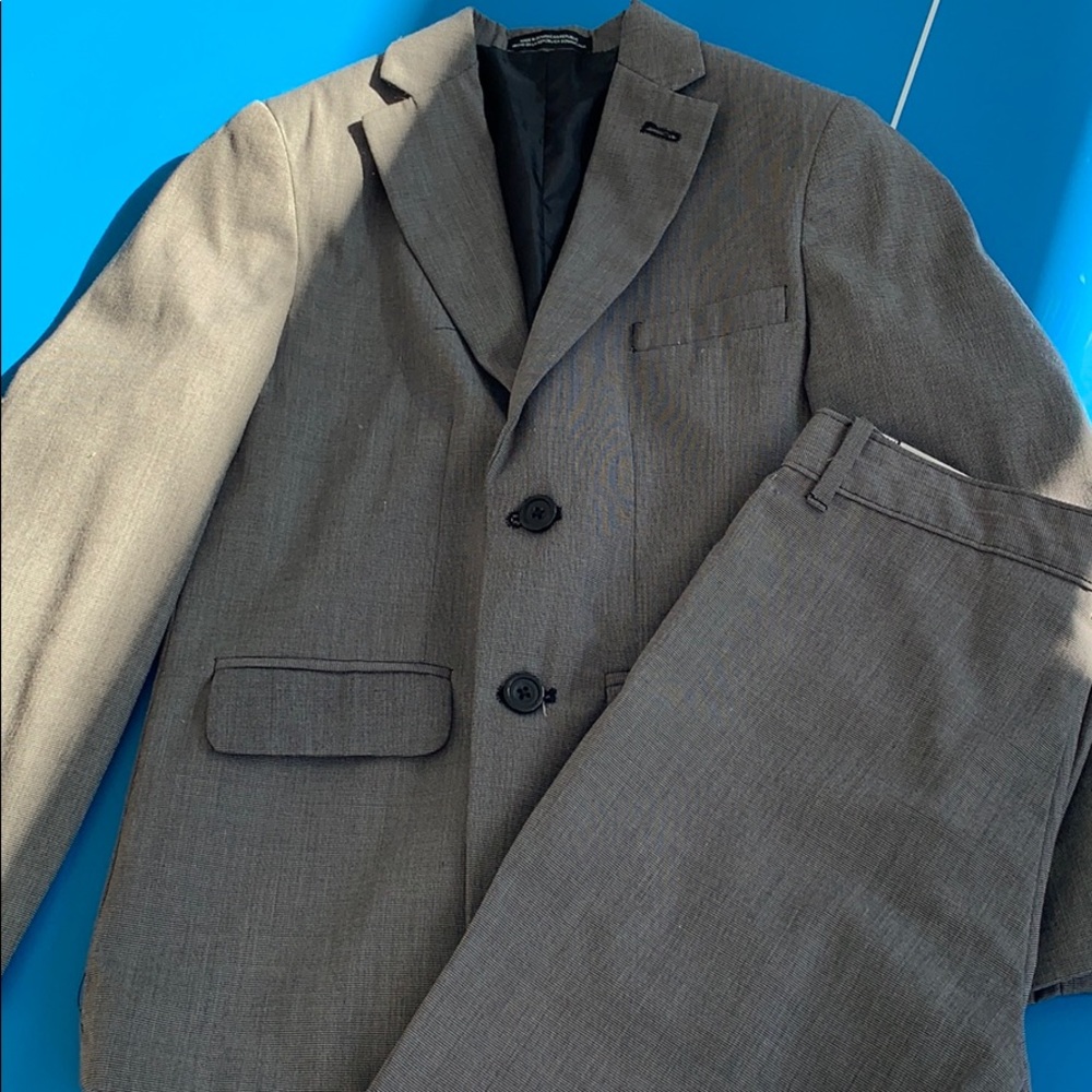 Youth suit